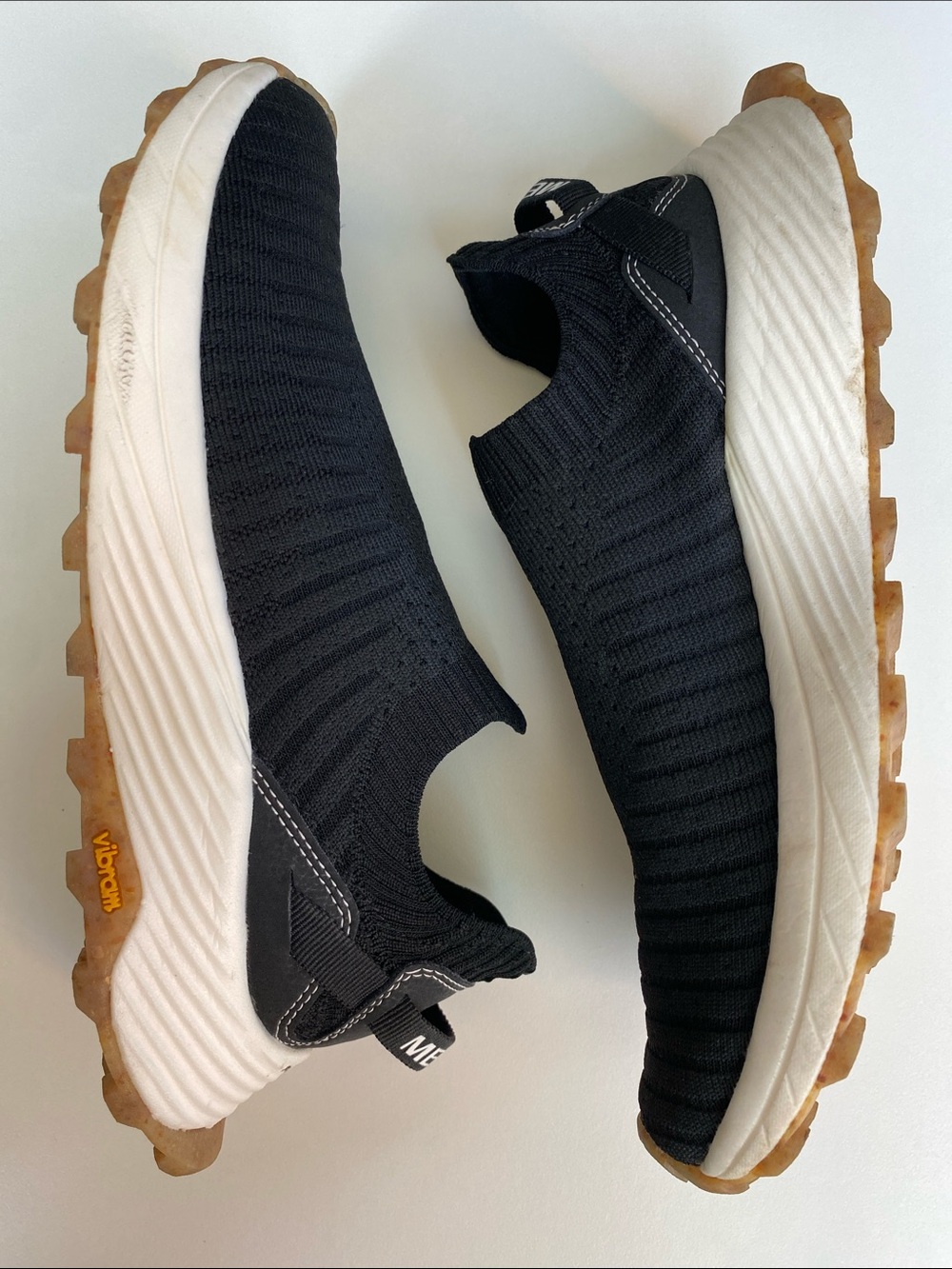 Merrell Embark Moc Black Slip-On Sneaker Women’s size 7